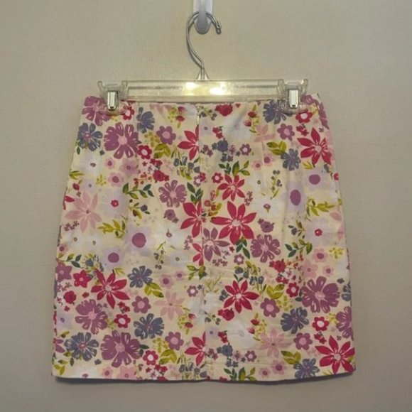 Love on a hanger floral mini skirt - Picture 5 of 5